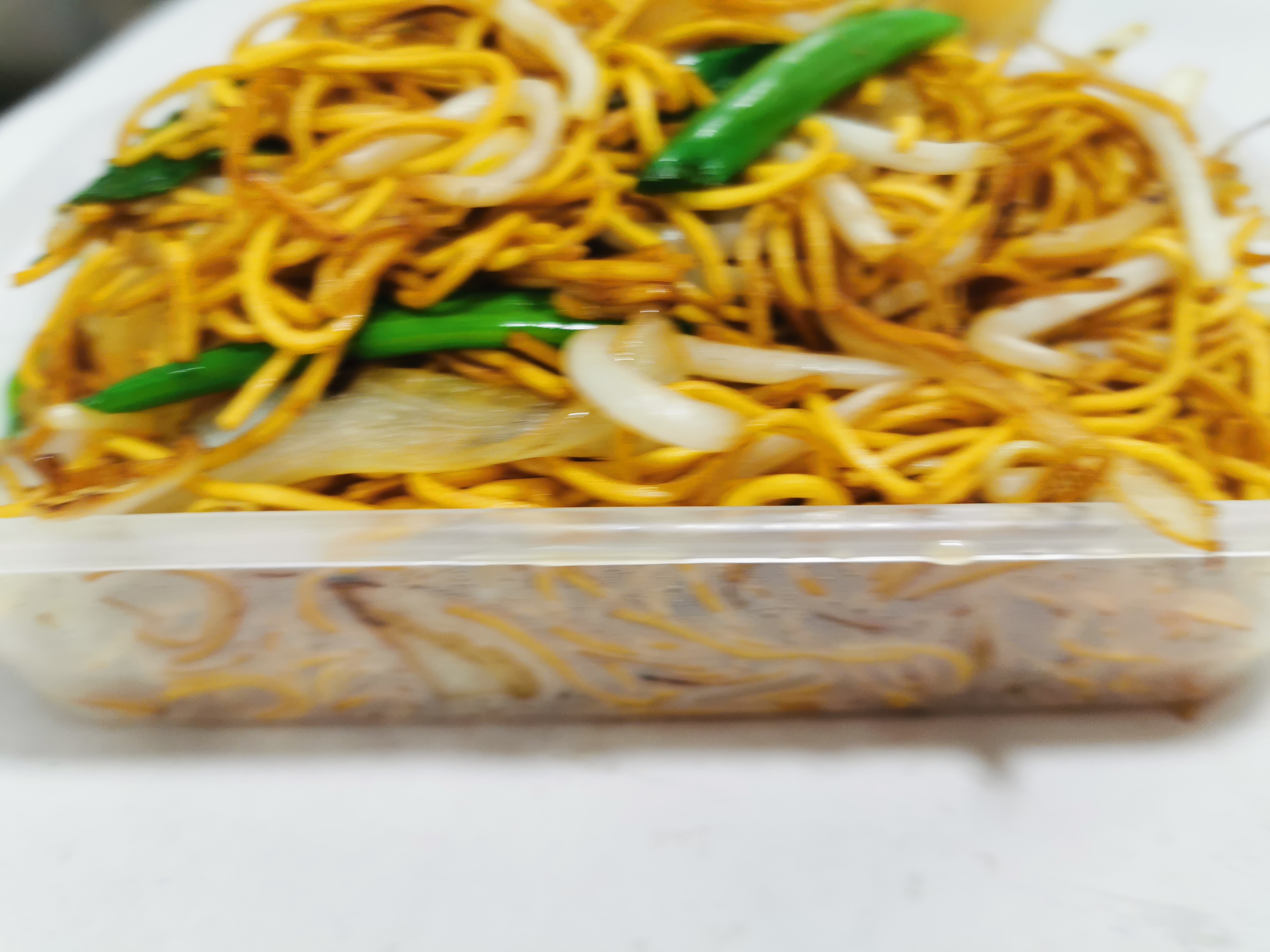 Soft Noodles with Bean Sprouts