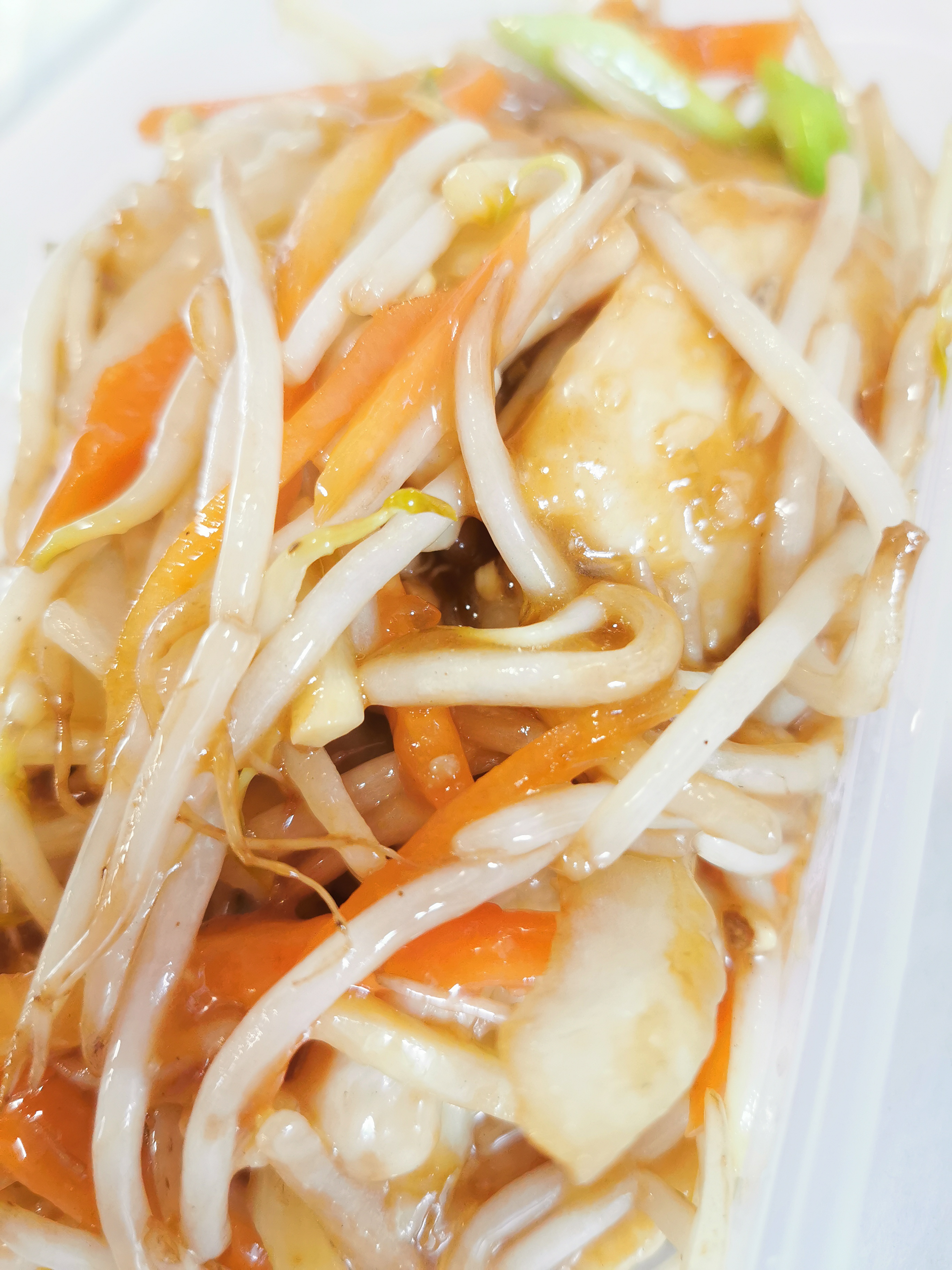 Chicken with Bean sprouts